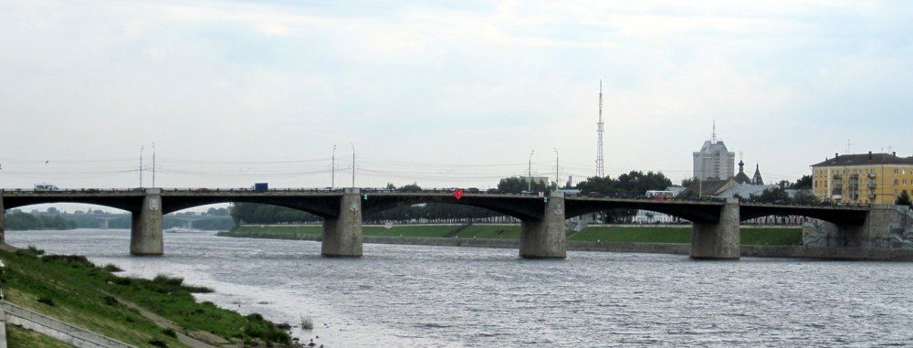 Нововолжский мост.