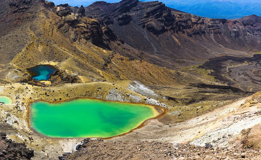 Цветные озера у вулкана Нгаурухоэ