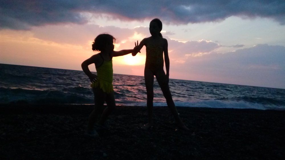 В лучах уходящего солнца