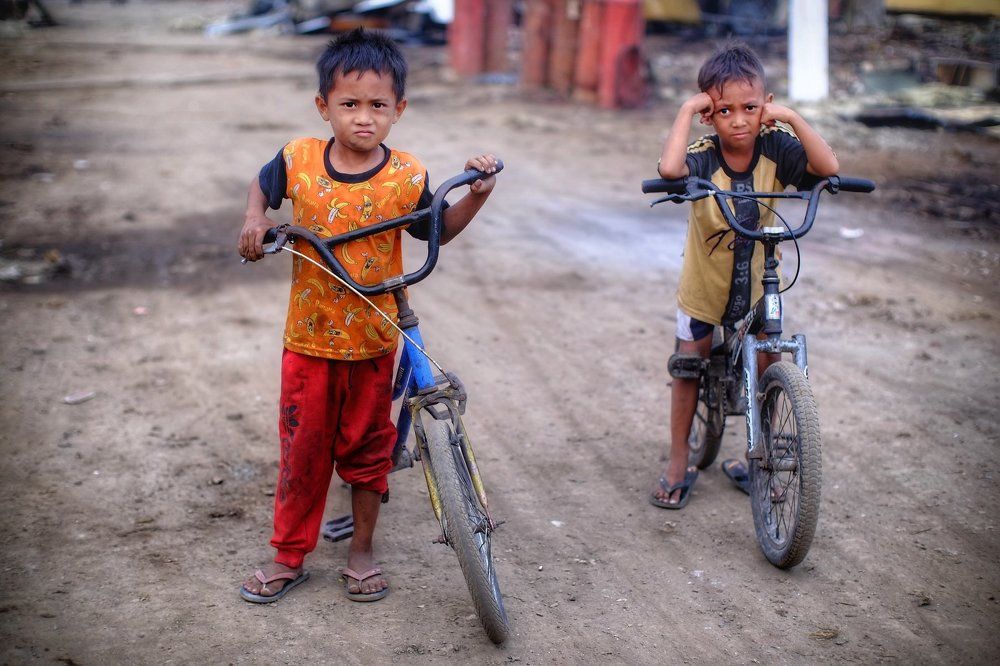 Bersepeda di sore hari