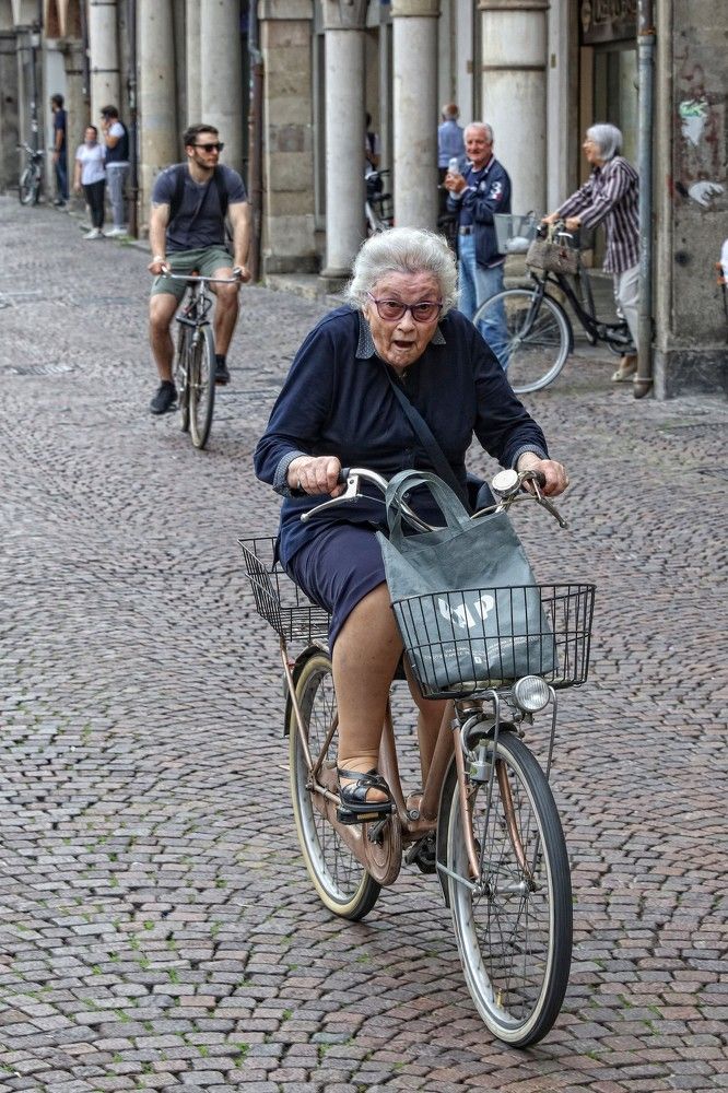 Нас не догонят