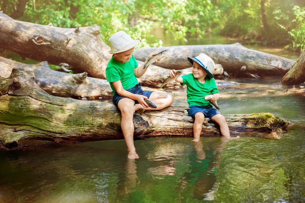 Мужчины на рыбалке