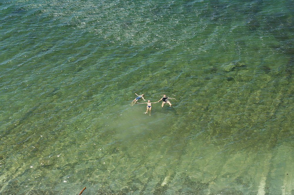 "Три звезды"