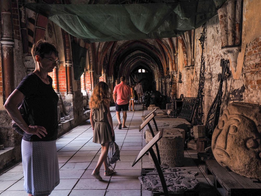 Диалог с каменной головой