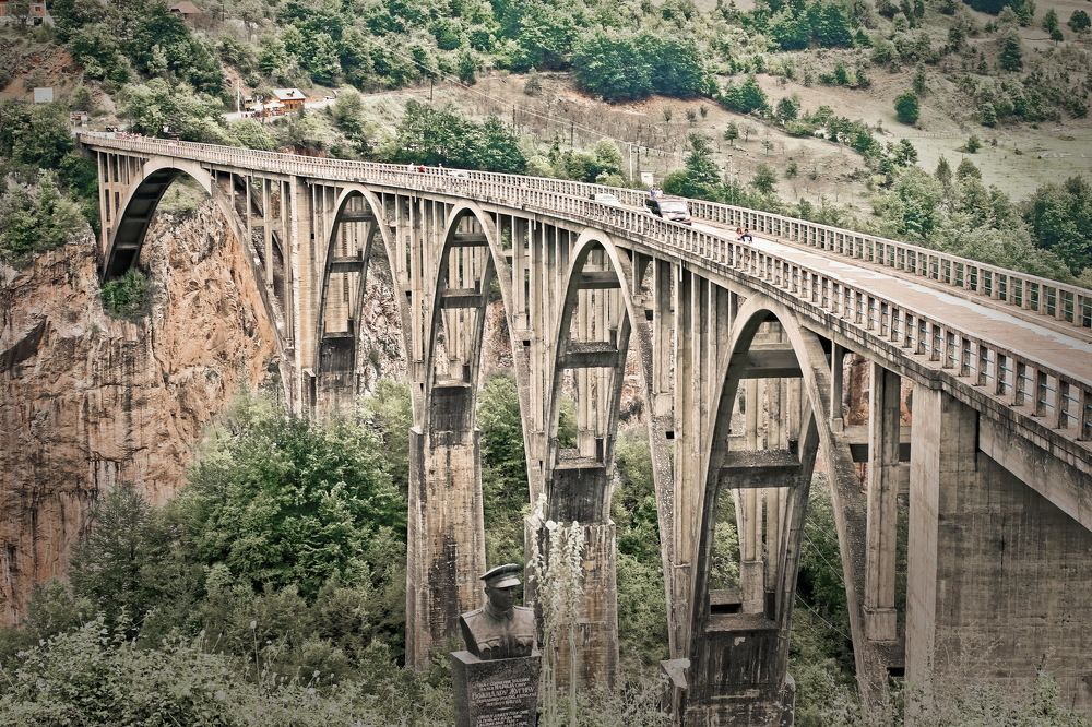 Мост Джурджевича.