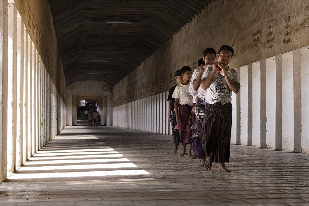 Coderned Passage Texture With People