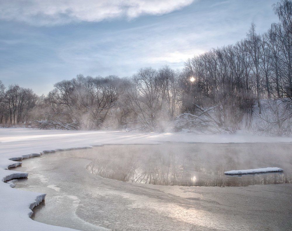 Морозная дымка рассвета