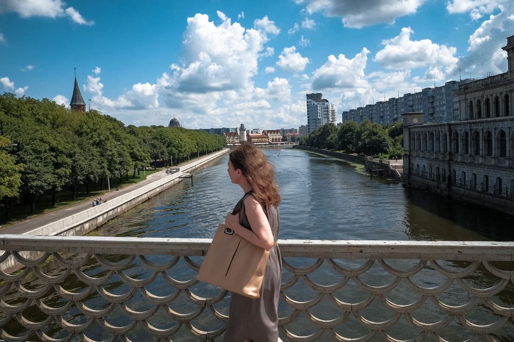 Мимо Кафедрального собора