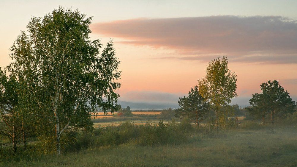 На рассвете.