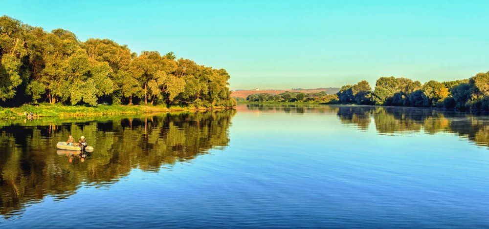 Утром на реке..