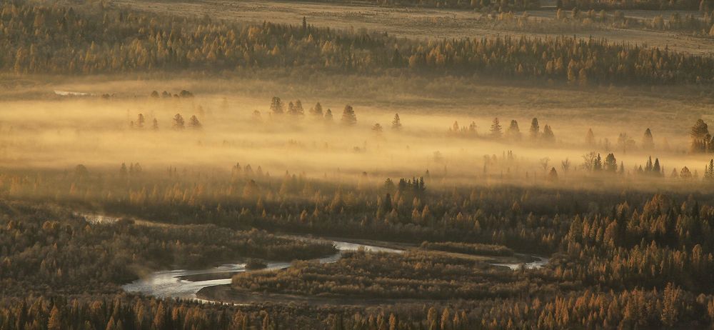 Ранний час, туманы тают...