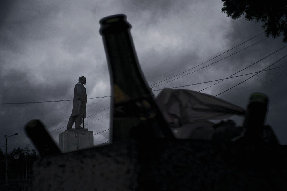 В рабочем посёлке или 100 лет Революции.