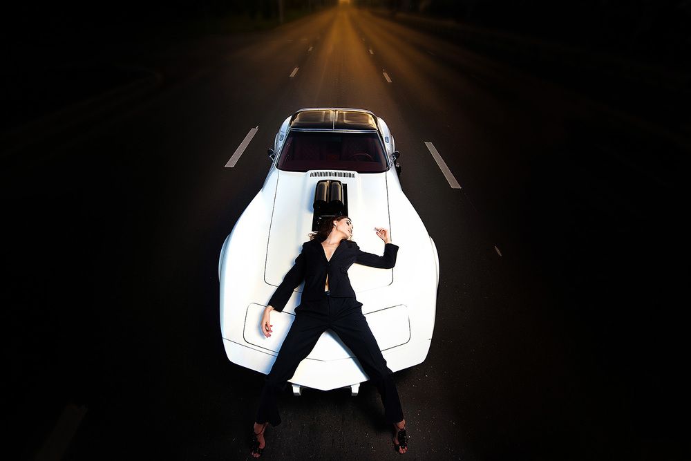 одна на дороге