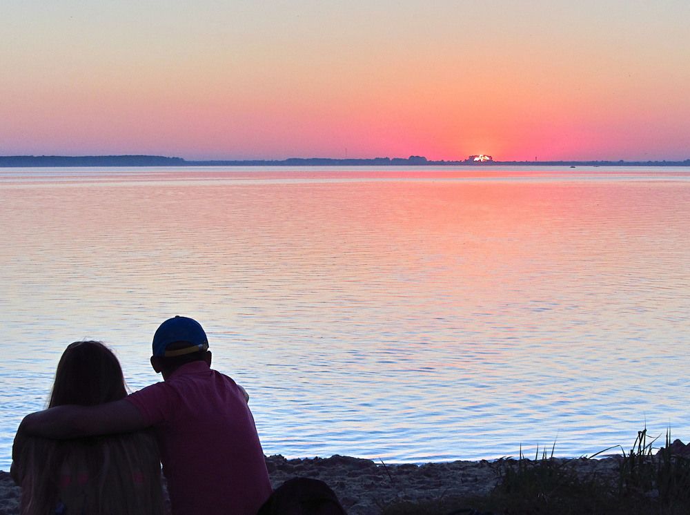 Наблюдая закат...