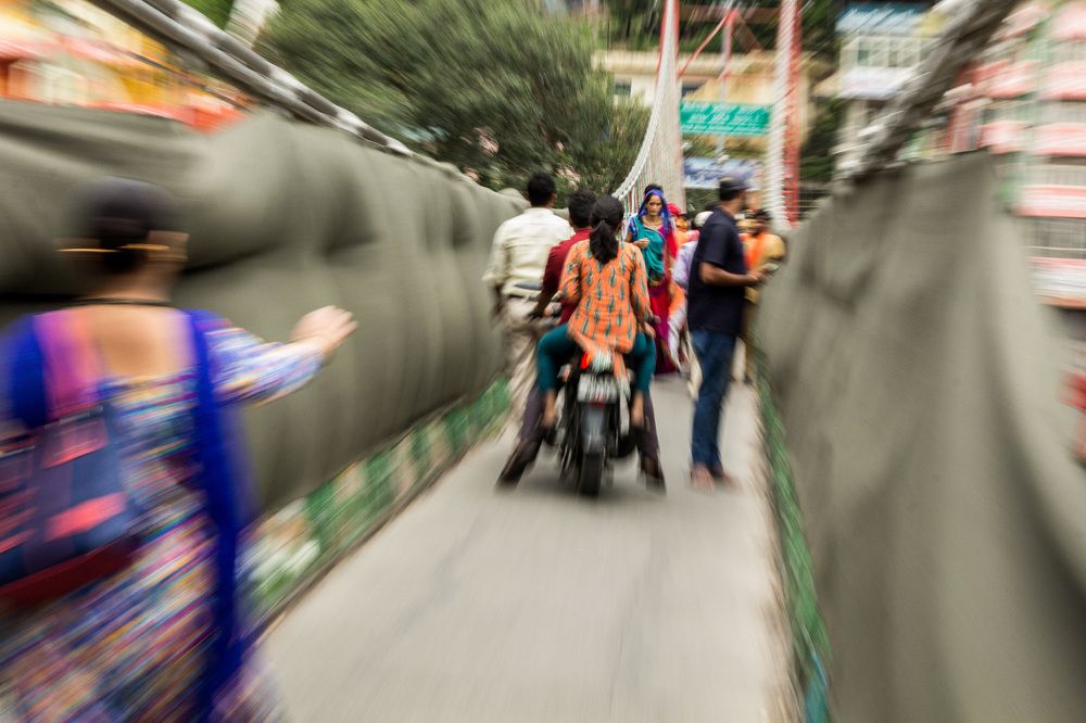 Don't leave me alone