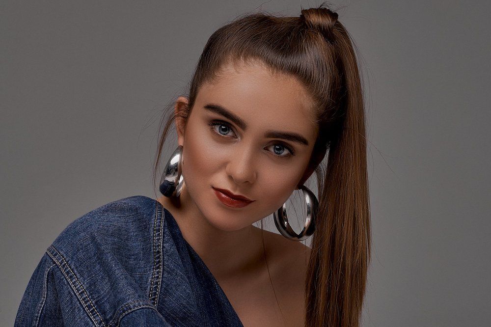 Александра