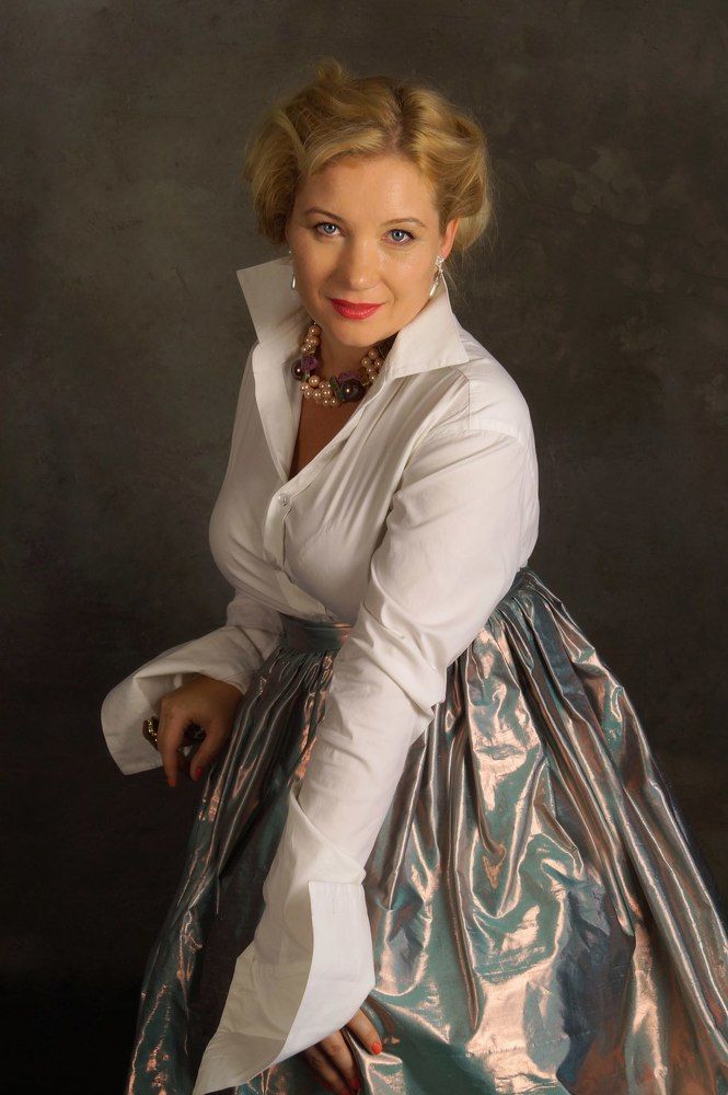 Леди в серебряном