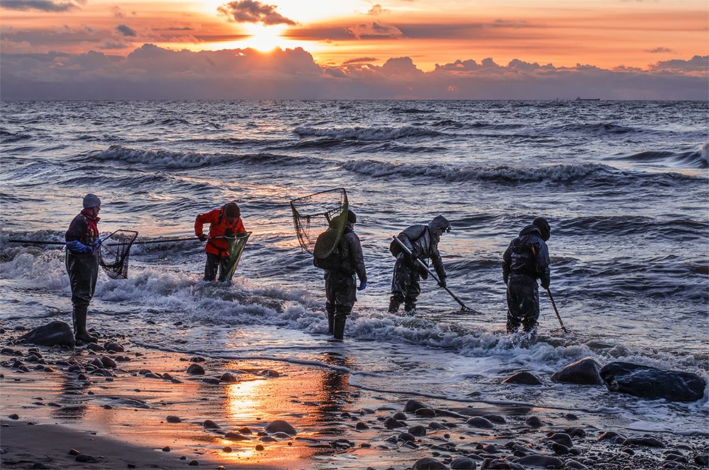 I'll bring you a handful of amber