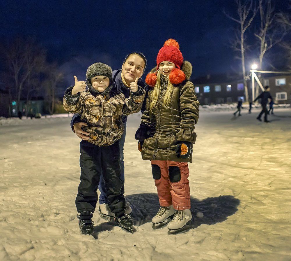 Воскресный вечер на коньках.