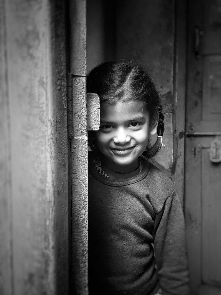 A smile can win your heart.