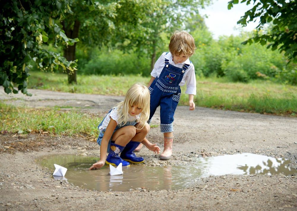 Белые кораблики