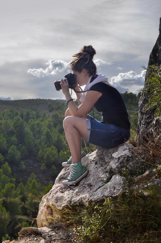 Горы, фотоаппарат, девушка