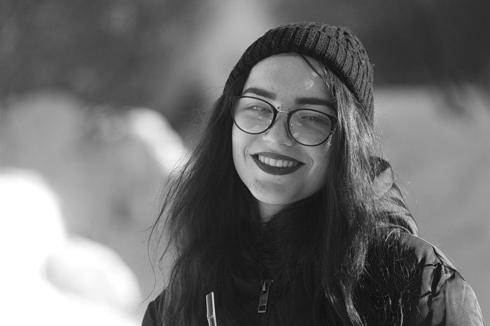 Незнакомая улыбка