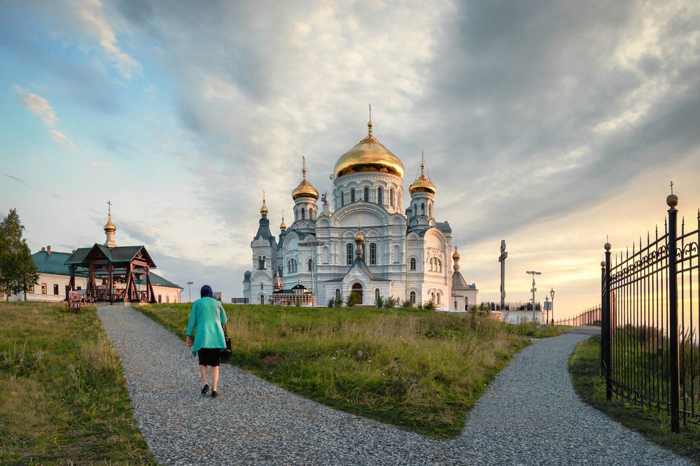 На утреннюю службу