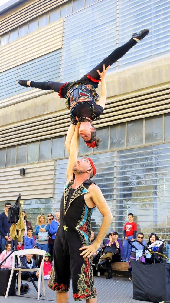 accrobats, jaffa port