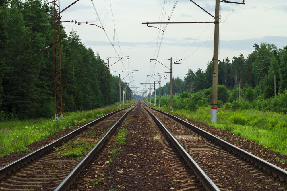 Рельсы, рельсы. Шпалы, шпалы