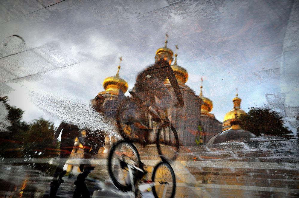 "Велосипед...Вези меня к Казанскому..."