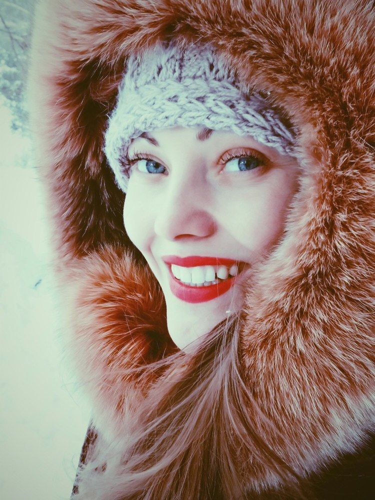 От улыбки станет всем теплей