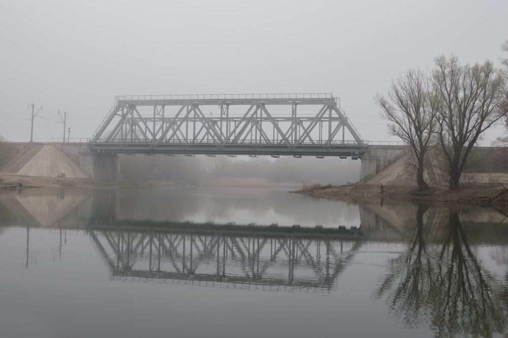 ЖД мост в тумане
