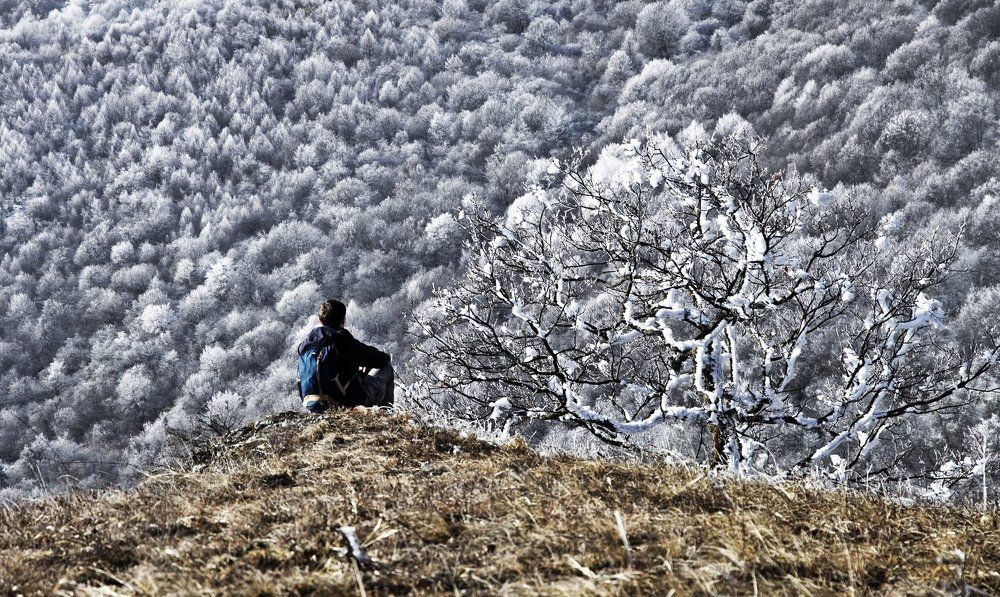 Над замерзшей долиной