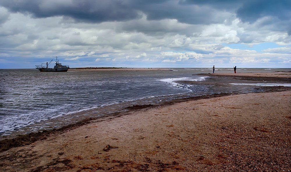 Корабль надежды.