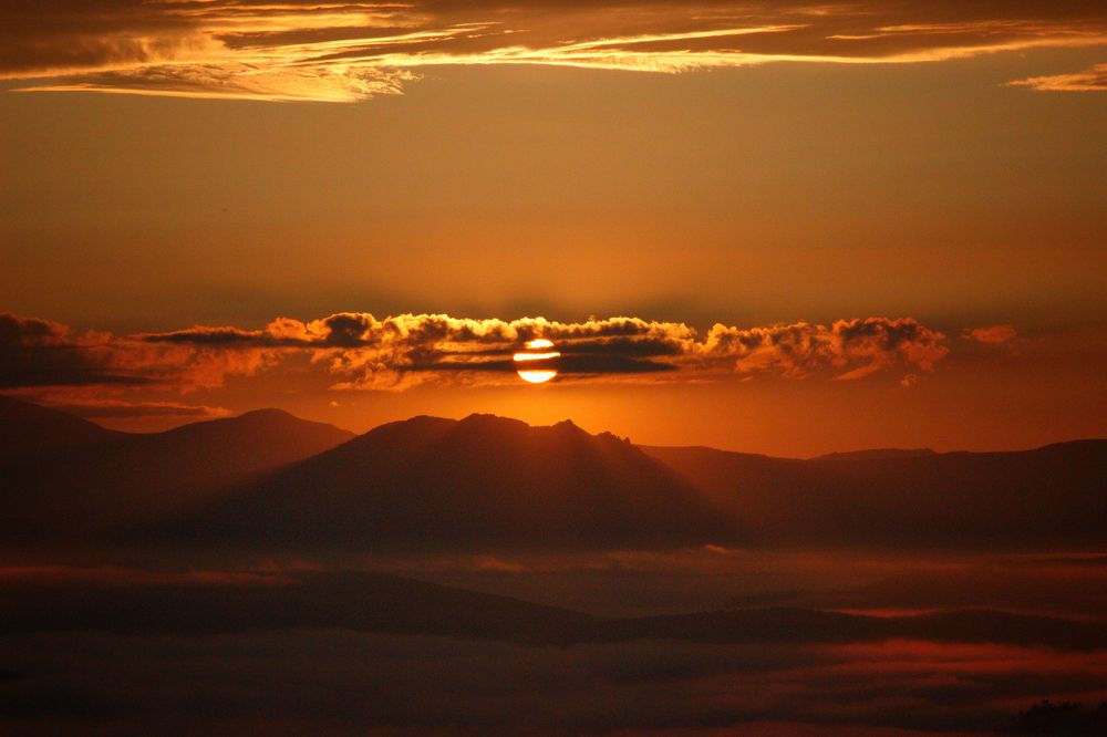 Рассвет в горах
