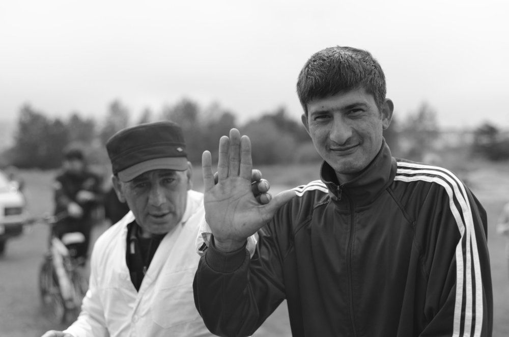 Ашот, у нас столько работы, а ты улыбаешься!