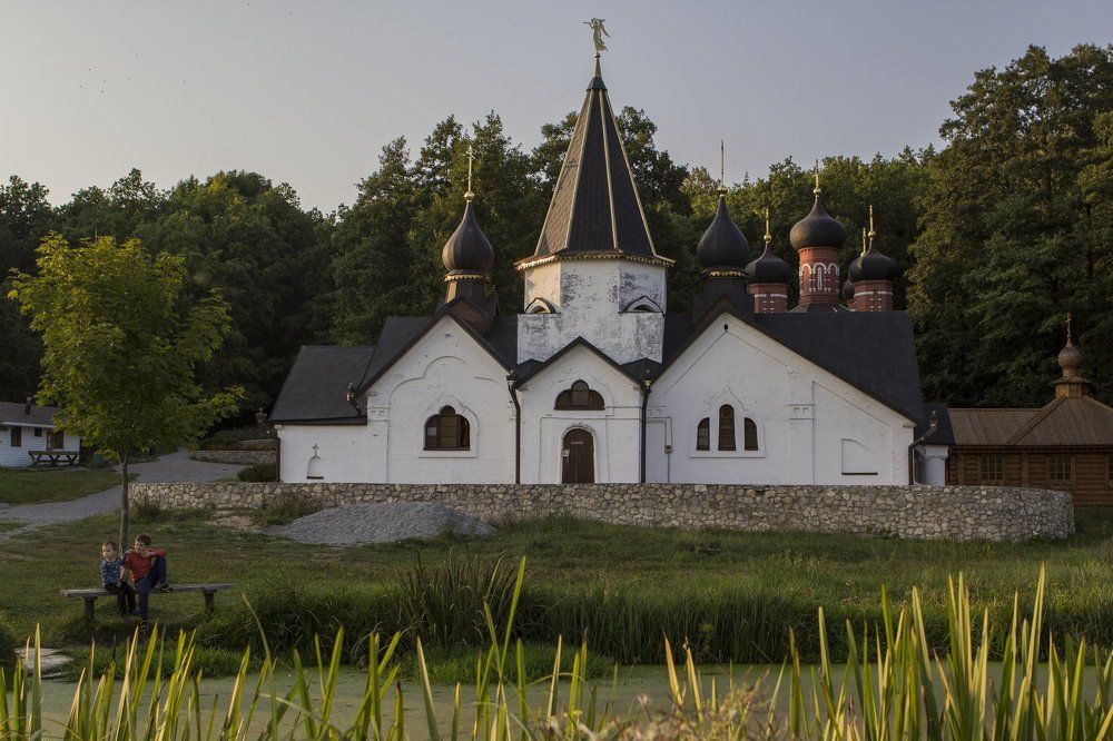 Монастырь.....