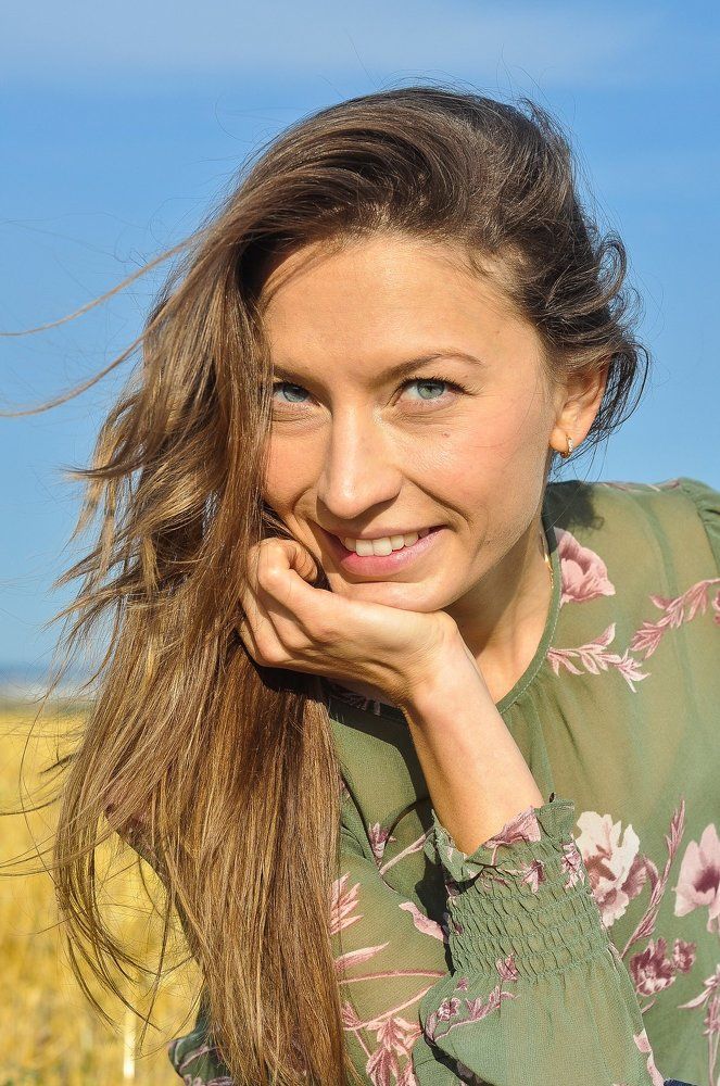 Милая улыбка)