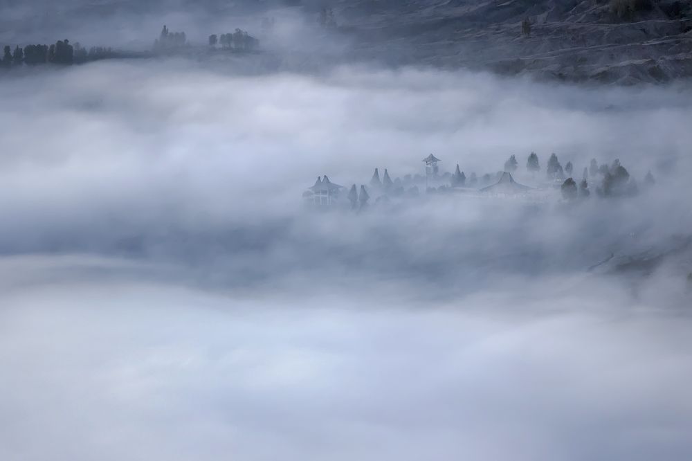 Pura luhur Poten Bromo