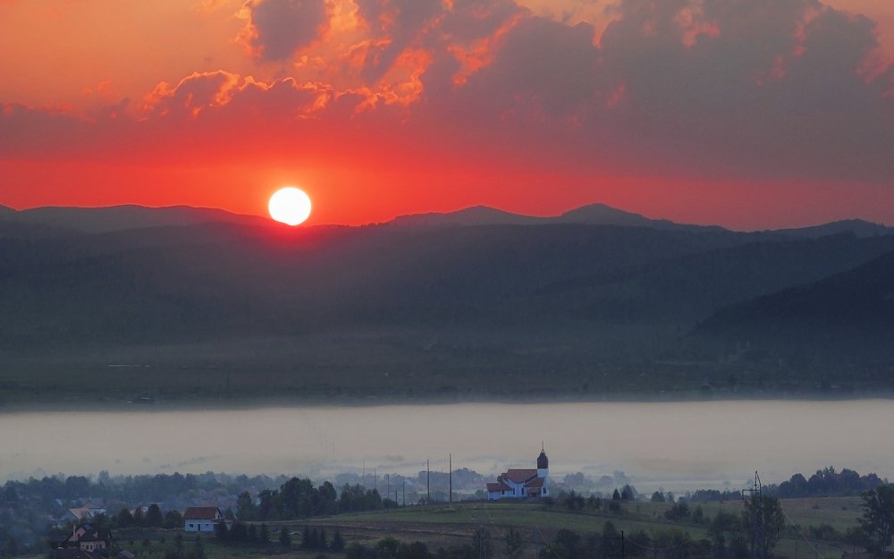 Sunrise in the fog country