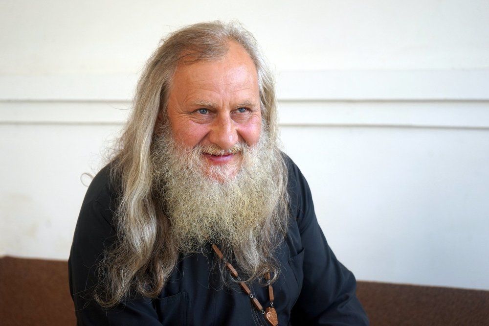 Отец Дамаскин
