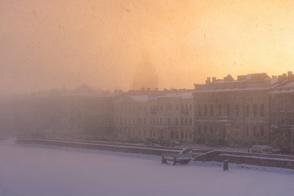 Туманное и снежное утро