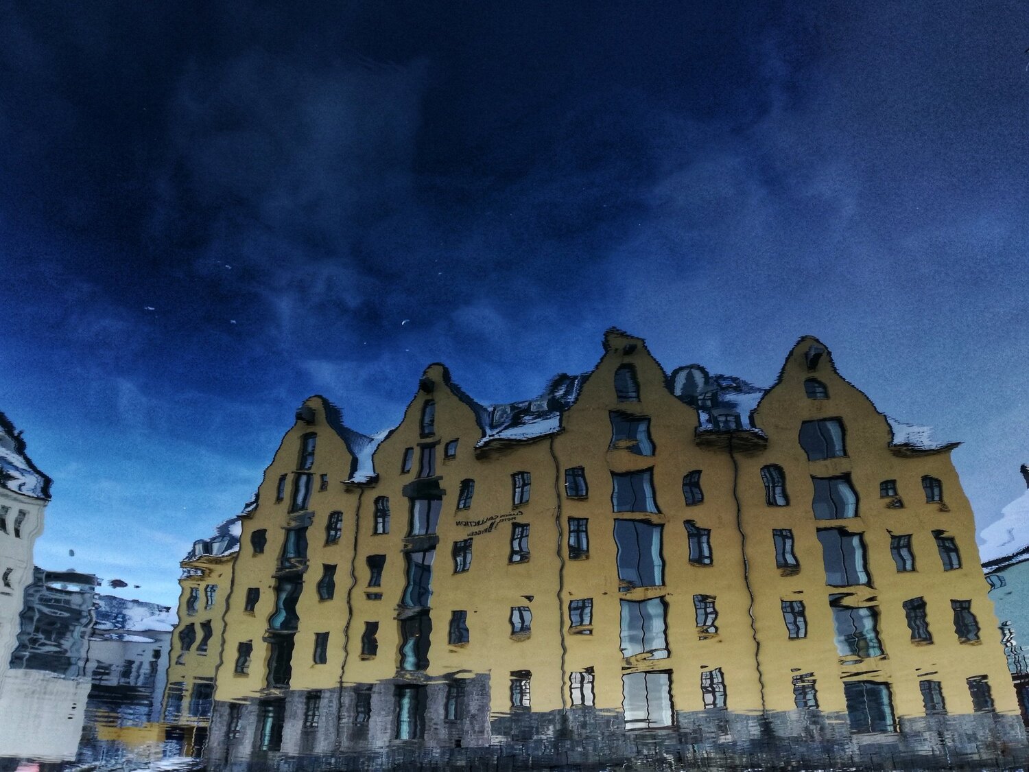 Город в море, Алесунд