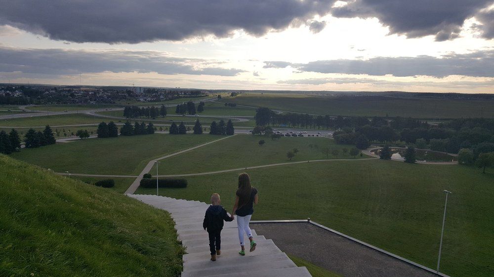 Брат и сестра