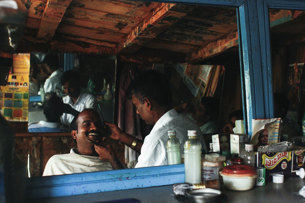 У цирюльника