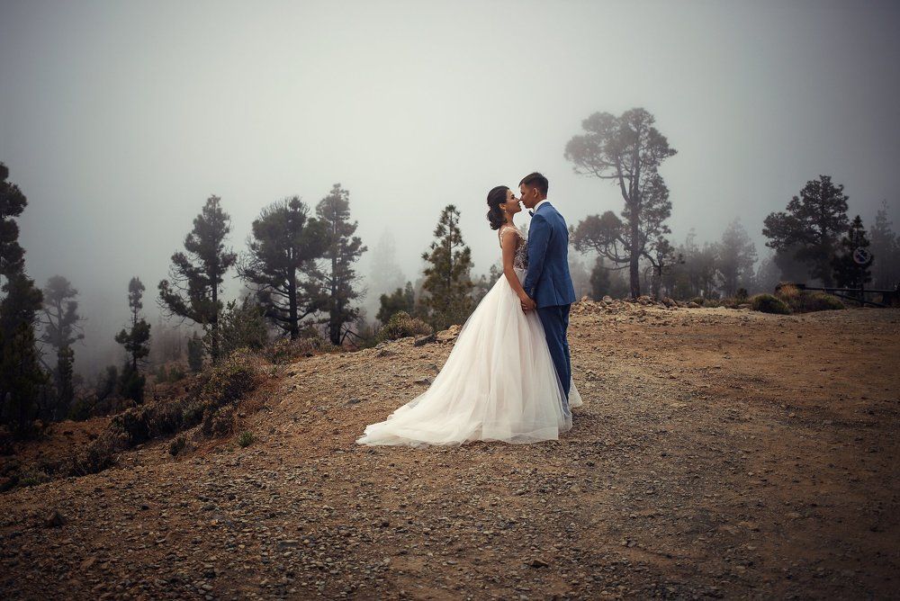 В дремучих облаках