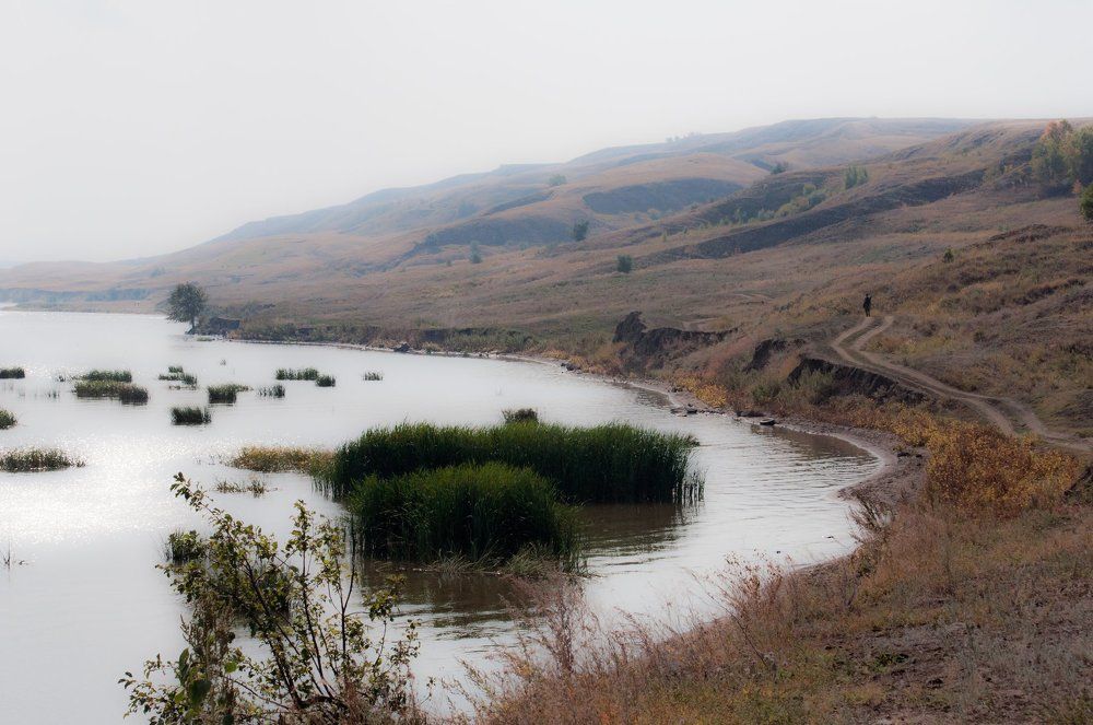 ...и шел путник по дороге