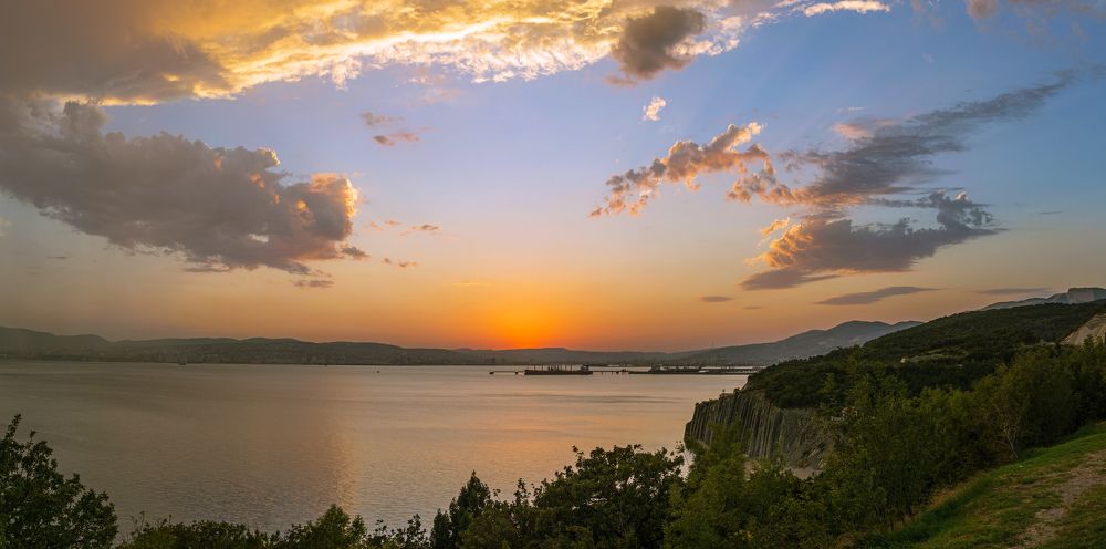 Цемесская бухта, Новороссийск.