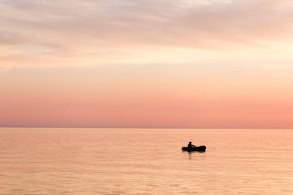 на закате...